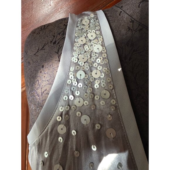 New York Company Silk V-Neck Sequin Embellished Silver Sleeveless Top Size 8 - Picture 2 of 9
